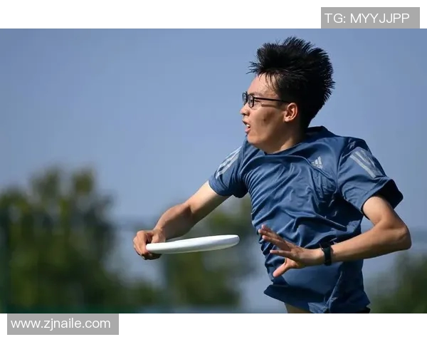 广州飞盘队在飞盘战术排行榜中荣获第六名展现实力与潜力 广州飞盘队在飞盘战术排行榜中荣获第六名展现实力与潜力