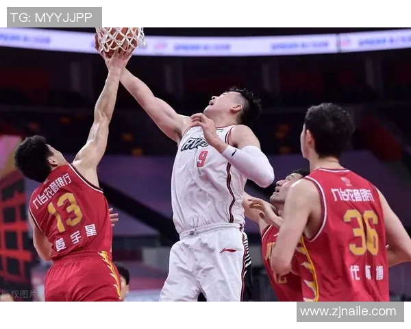 赛后复盘：深圳队与杭州队的默契配合与战术分析